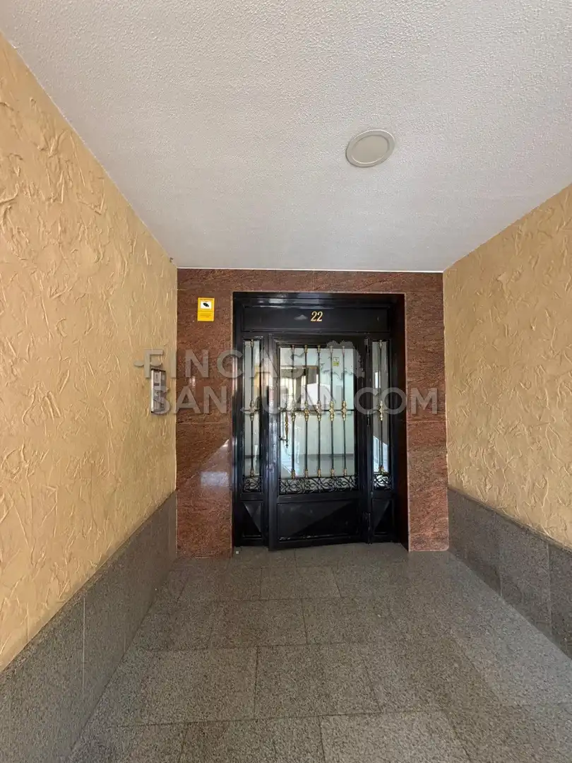 Flat for sale in Dolores, Alicante