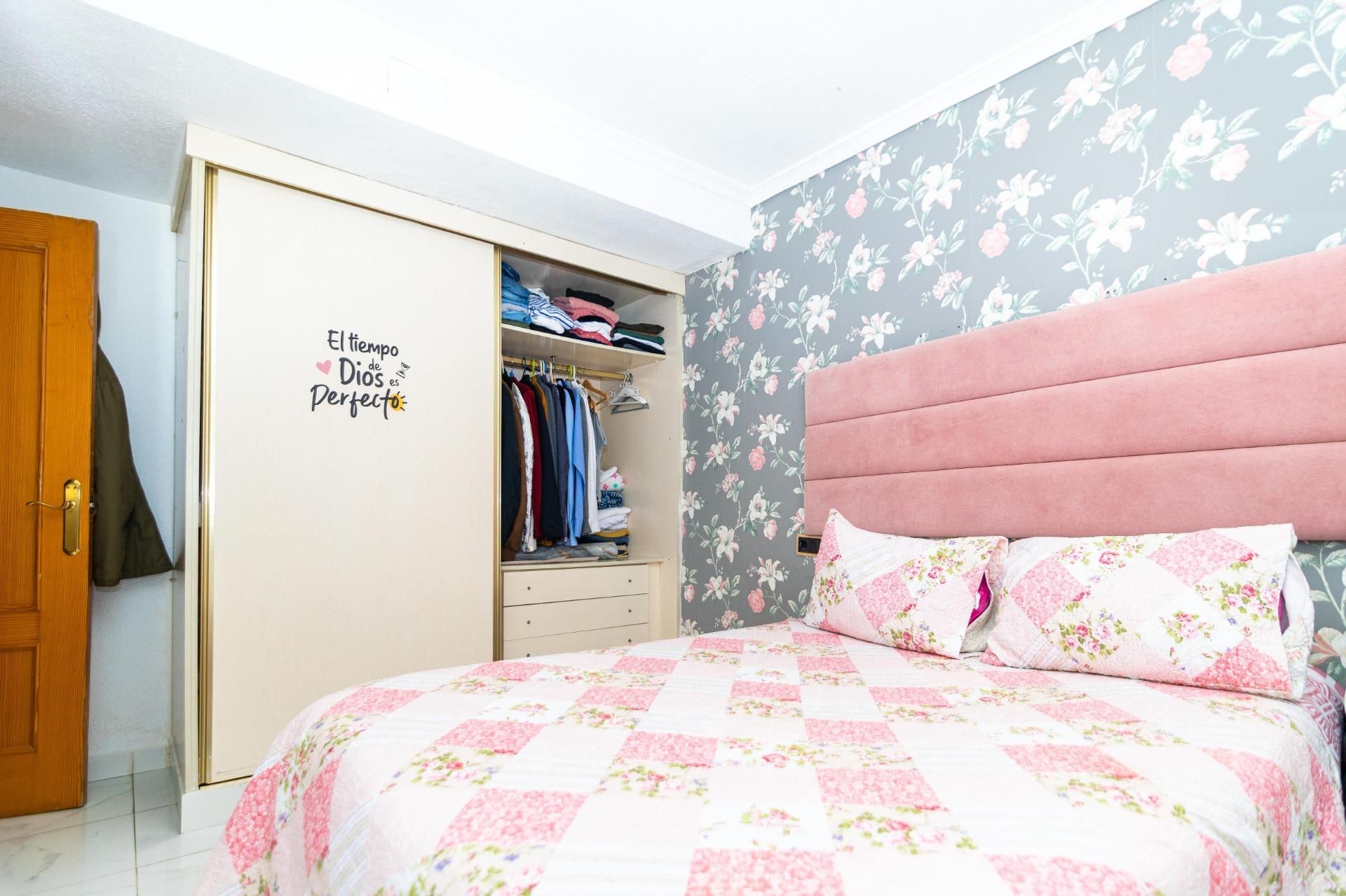 Schlafzimmer von Wohnung zum Verkauf in Benidorm mit Privatgarten und Möbliert