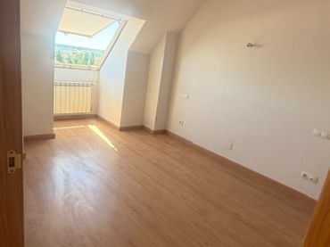 Appartamento con ascensore in vendita a Calle Ermita de San Lázaro 35