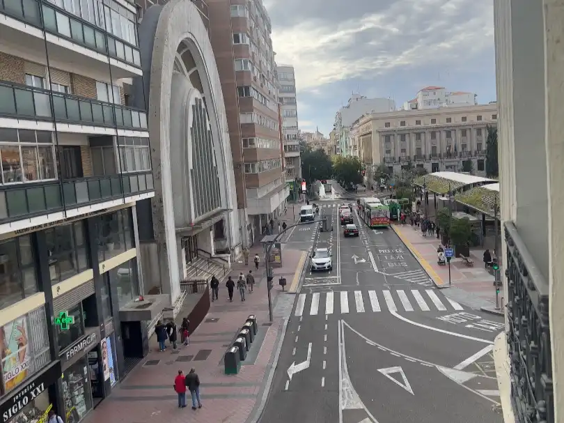 Vista exterior de Piso en venta en Valladolid Capital con Aire acondicionado, Terraza y Balcón