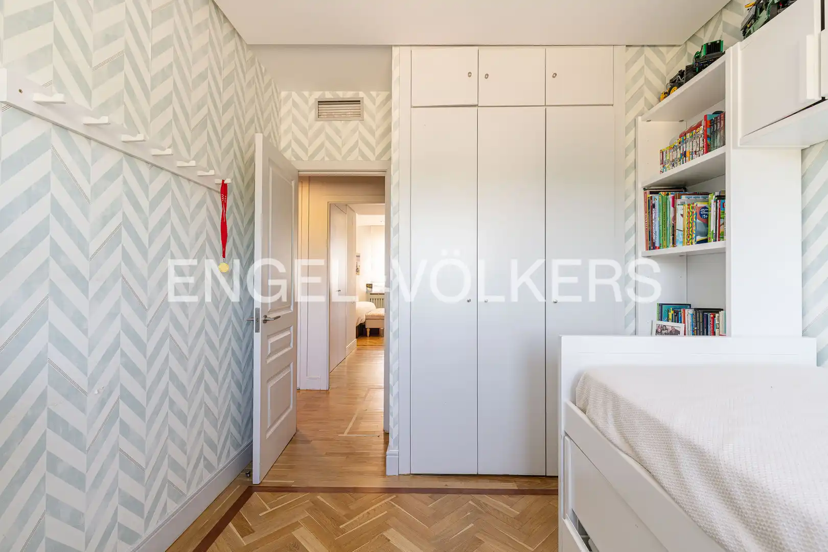 Duplexes for sale in Madrid  with Air Conditioner, Heating and Terrace