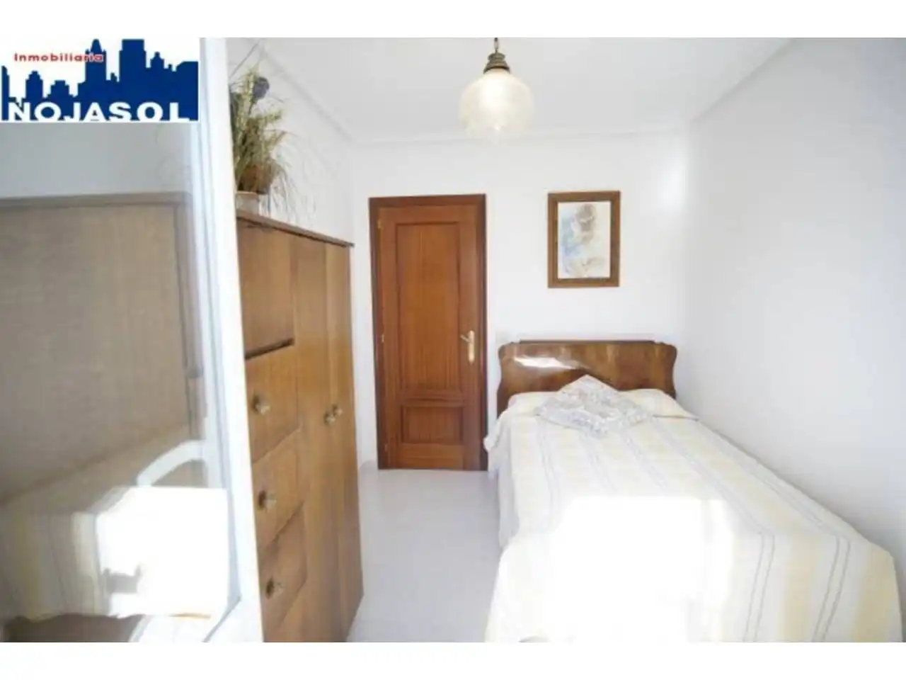 Schlafzimmer von Dachboden zur Miete in Noja mit Heizung, Terrasse und Möbliert