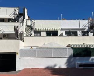 Vista exterior de Apartament en venda en Benalmádena amb Aire condicionat i Terrassa