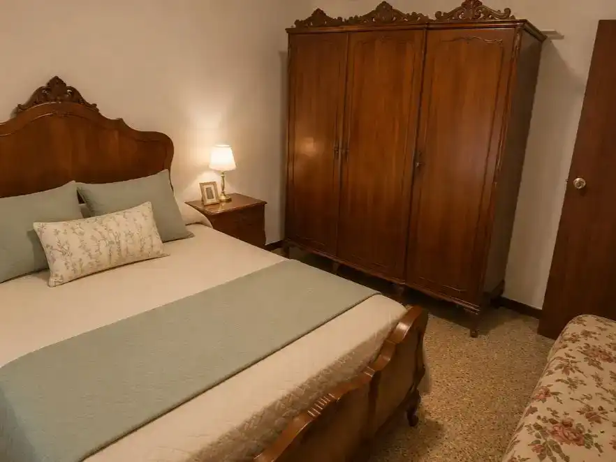 Dormitori de Casa adosada en venda en Castillejo-Sierra amb Traster i Moblat