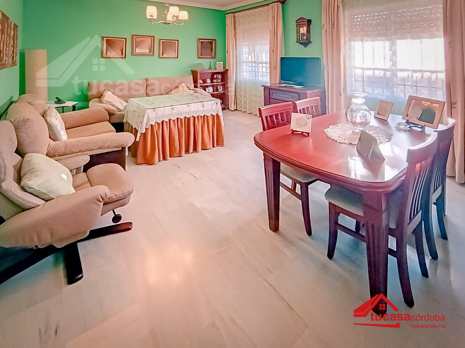 Sala d'estar de Casa o xalet en venda en  Córdoba Capital amb Aire condicionat, Calefacció i Terrassa