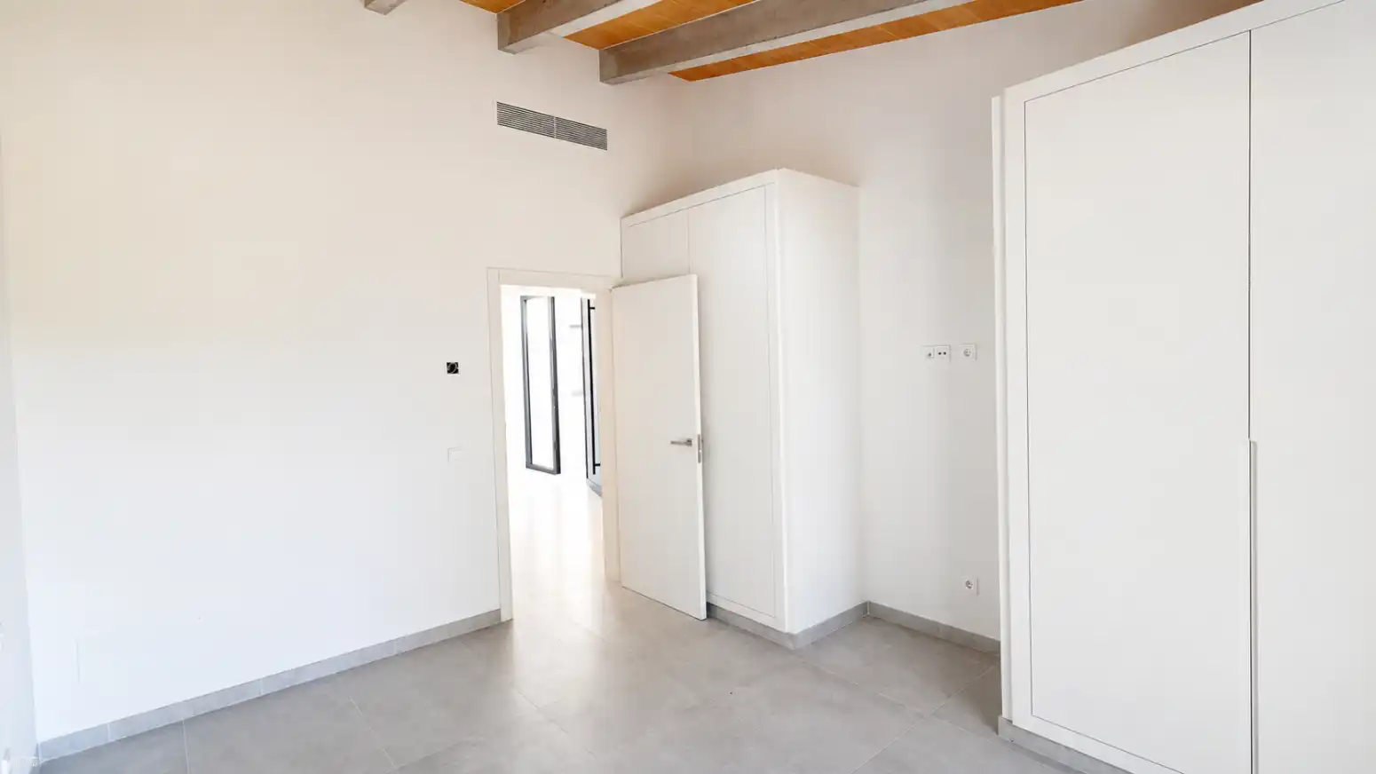 Houses for sale in Muro  with Air Conditioner, Heating and Private garden