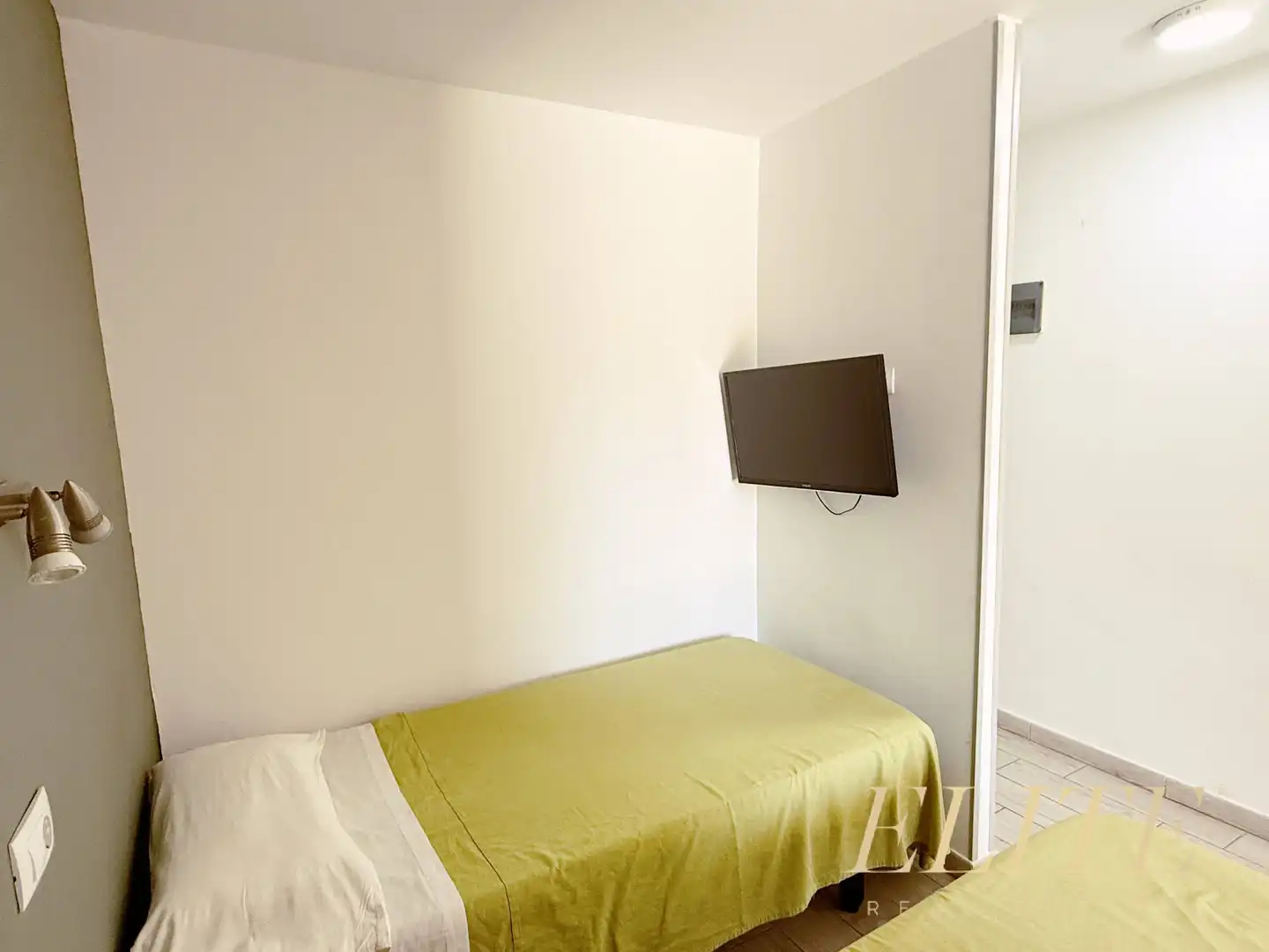 Habitación de Estudio en venta en San Bartolomé de Tirajana con Jardín privado, Terraza y Amueblado
