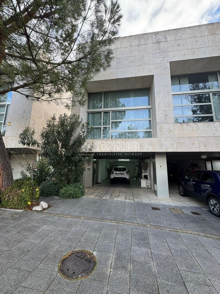 Vista exterior de Casa adosada de alquiler en Aranjuez con Terraza