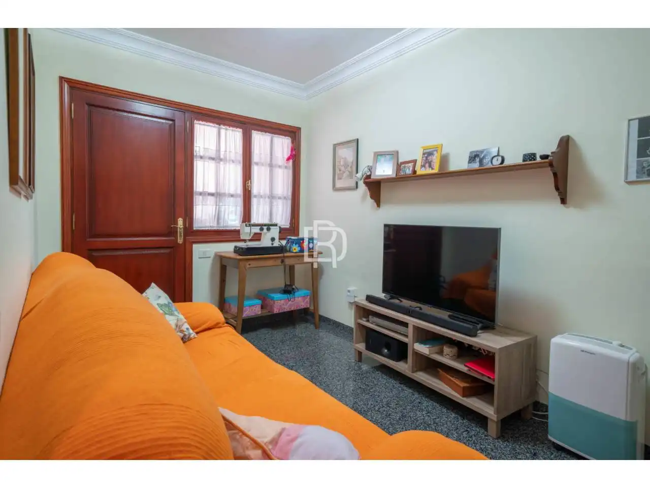 Living room of Detached homes for sale in La Orotava  with Parquet flooring, Terrace and Furnished