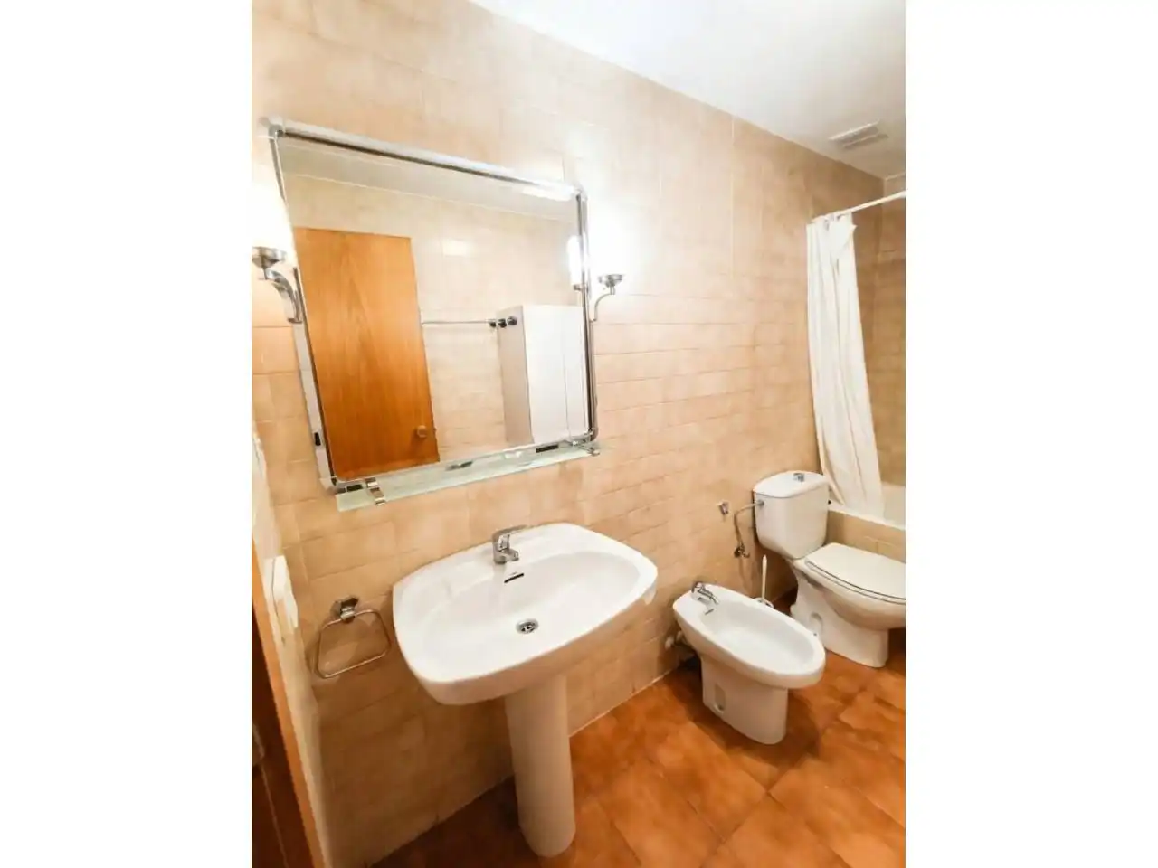 Baño de Piso en venta en Girona con Balcón