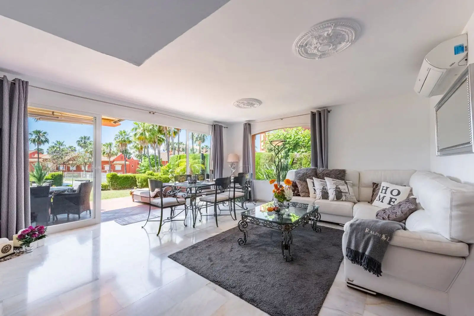 Terraced house with pool for sale in Calle Nueva Atalaya 37, imagen 4
