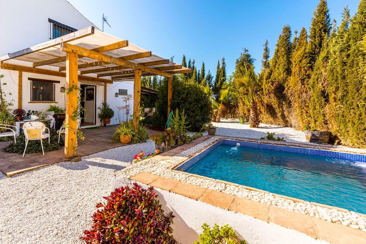 Jardí de Finca rústica en venda en Estepona amb Aire condicionat, Jardí privat i Terrassa