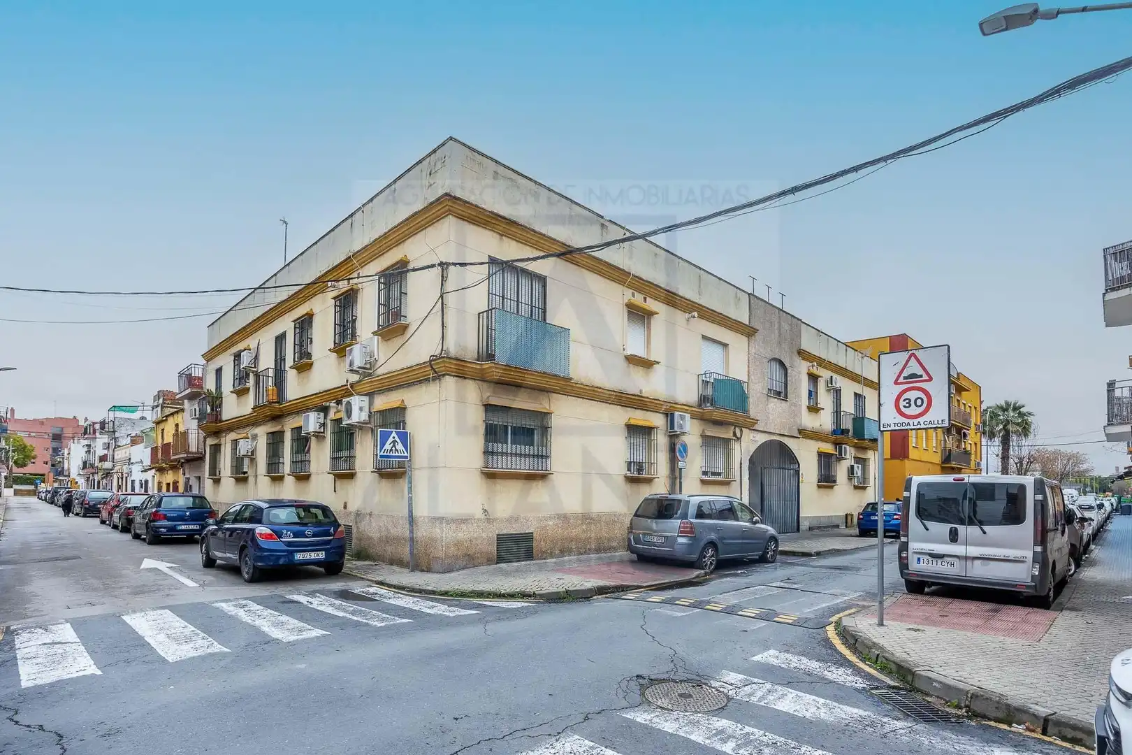 Vista exterior de Piso en venta en Camas con Aire acondicionado