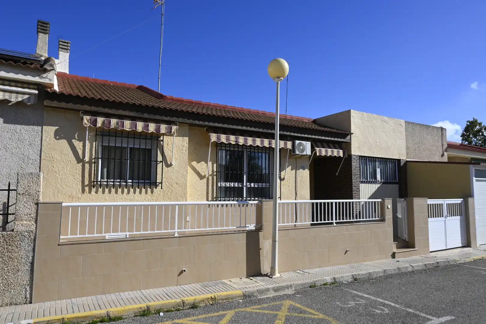 Exterior view of Detached homes for sale in Cartagena  with Private garden, Terrace and Storage room