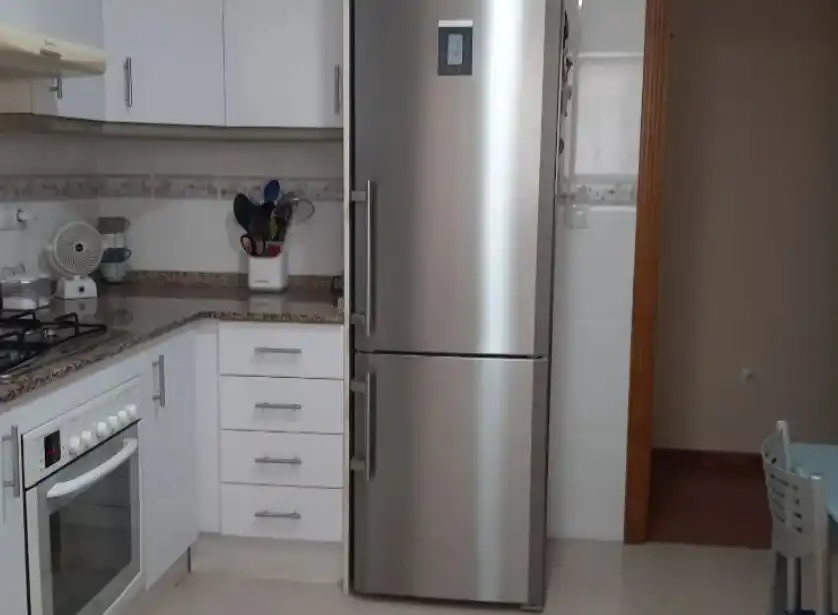 Cocina de Piso de alquiler en Torrent con Aire acondicionado, Trastero y Horno