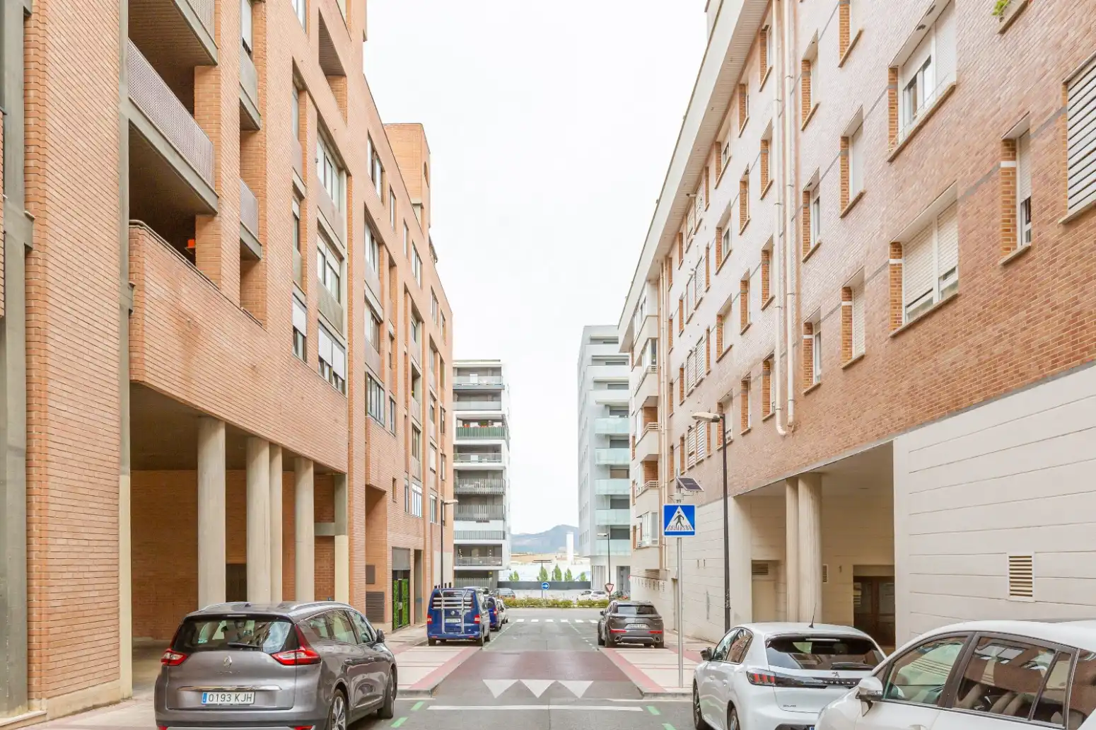 Vista exterior de Pis en venda en Barañáin / Barañain amb Calefacció, Jardí privat i Parquet