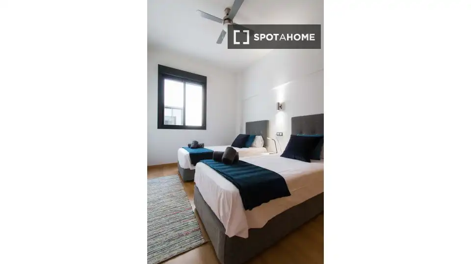 Dormitori de Apartament per a compartir en Málaga amb Aire condicionat, Calefacció i Terrassa