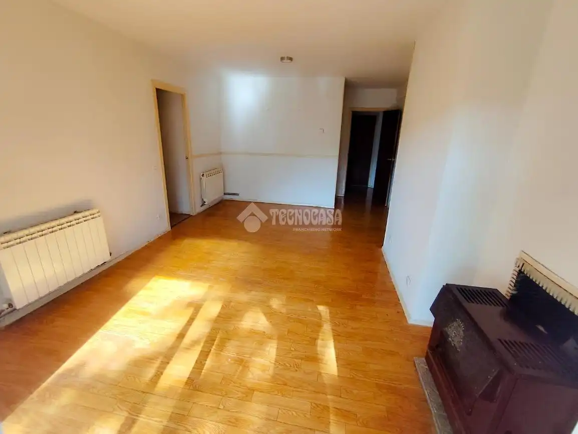 Sala d'estar de Pis en venda en Guadarrama amb Calefacció i Balcó