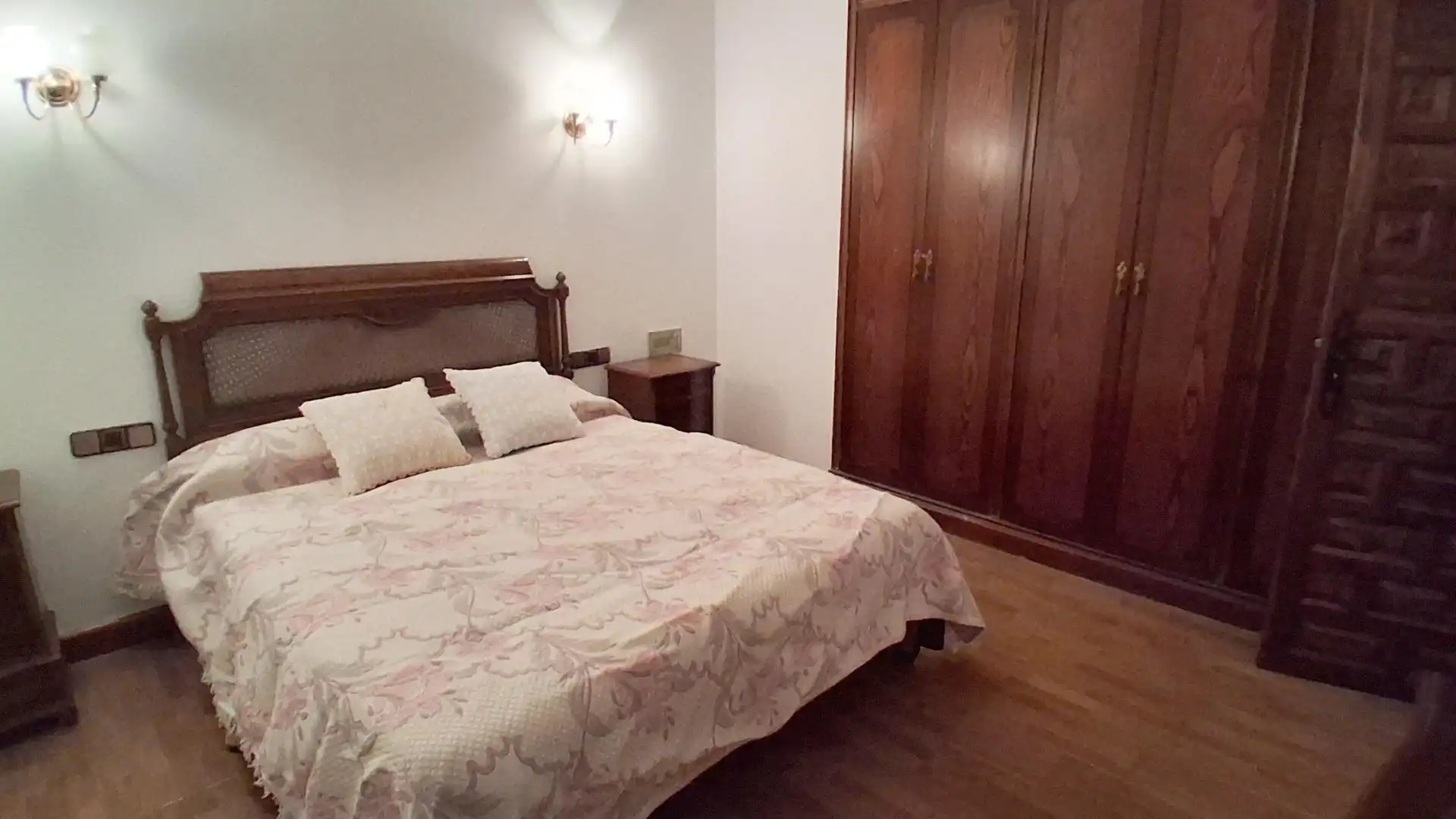 Habitación de Casa o chalet en venta en Sotoserrano con Calefacción, Terraza y Trastero