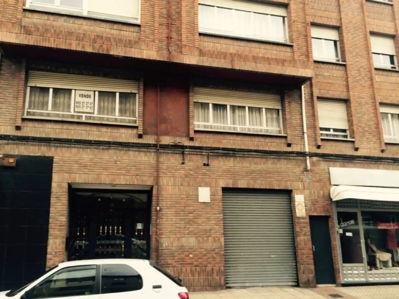 Exterior view of Garage for sale in Oviedo 