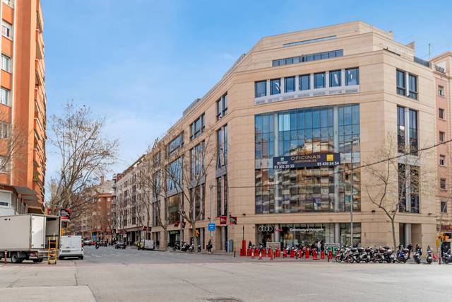 Oficina en Alquiler en Carrer de Berlín, 38 en Sants