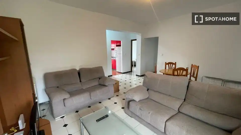Room in Triana Este