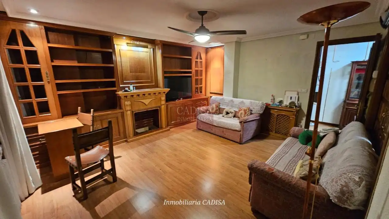 Flat for rent in Salamanca  with Air Conditioner, Heating and Furnished