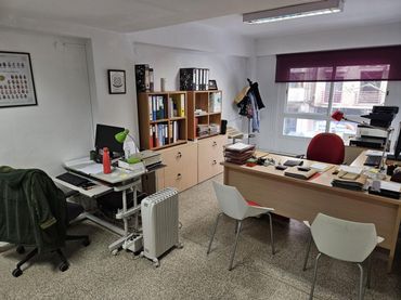 Local comercial de lloguer a Pérez Galdós