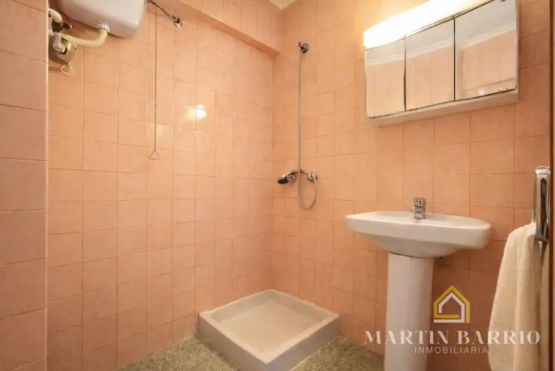 Baño de Piso en venta en Muskiz con Calefacción, Trastero y Alarma