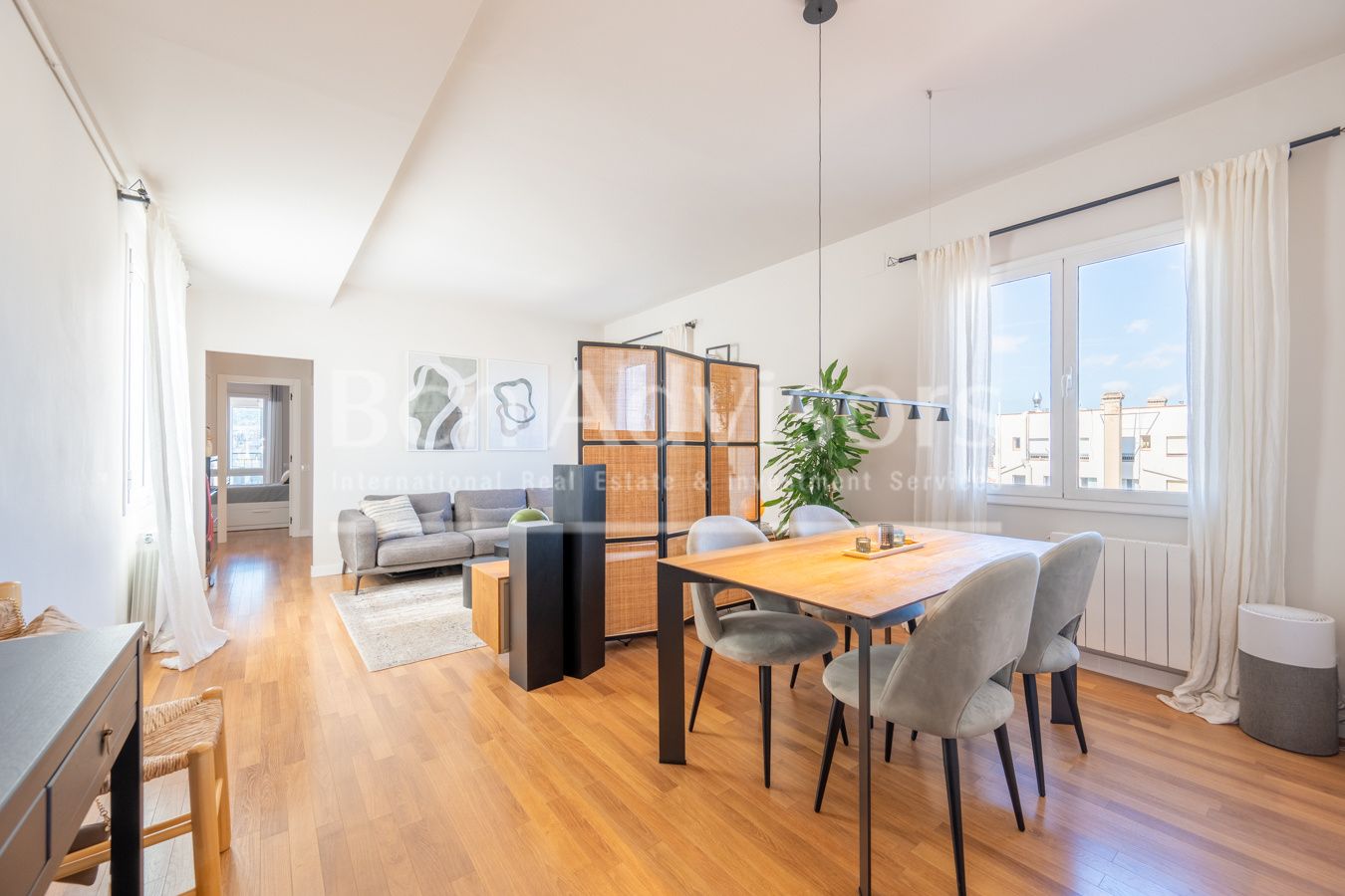 Living room of Attic for sale in  Barcelona Capital  with Air Conditioner, Heating and Parquet flooring