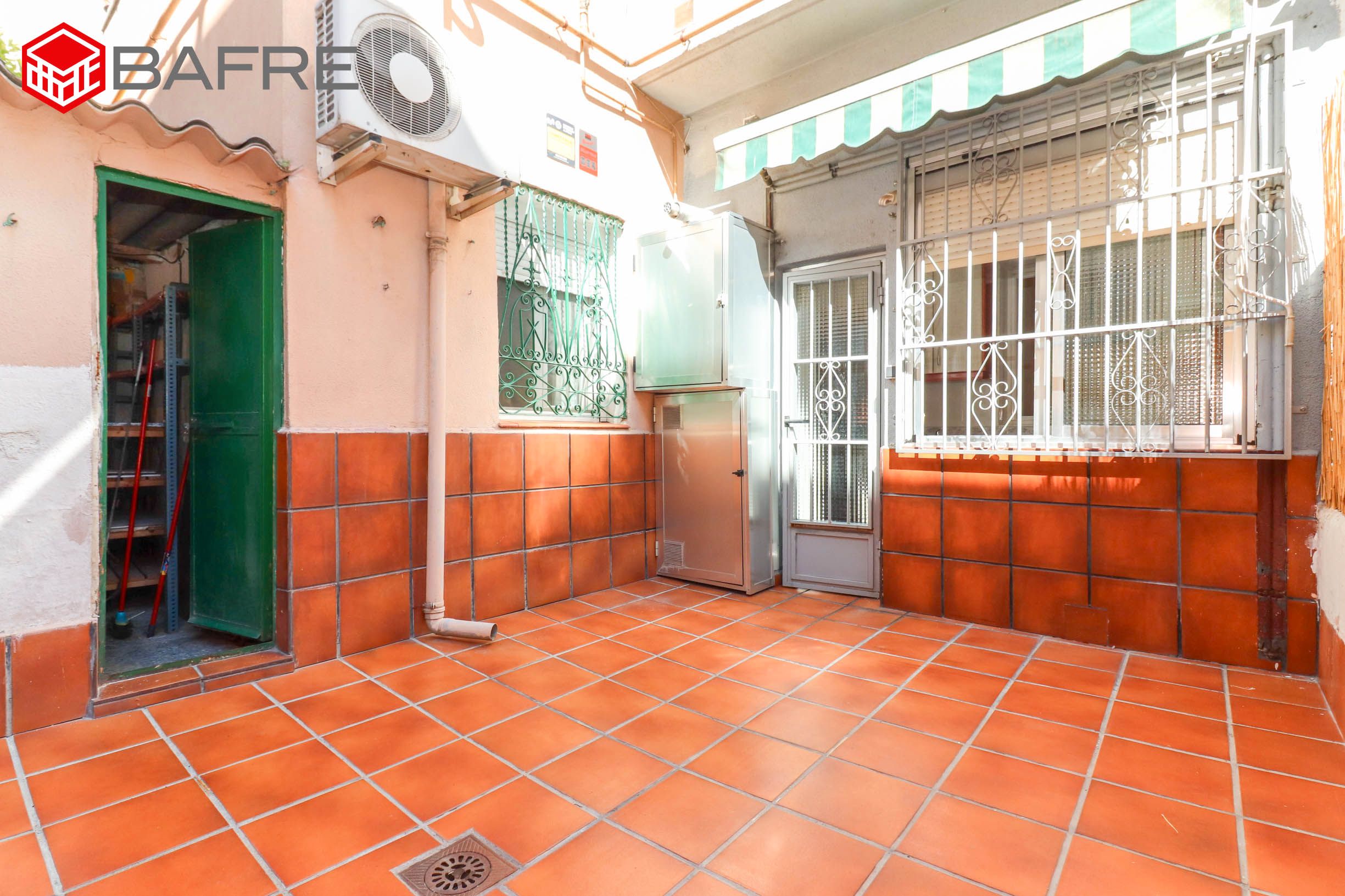 Exterior view of Flat for sale in  Madrid Capital  with Air Conditioner and Heating
