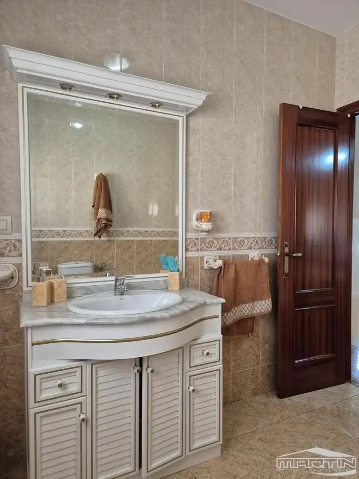 Baño de Casa o chalet en venta en Lucena con Aire acondicionado, Terraza y Trastero