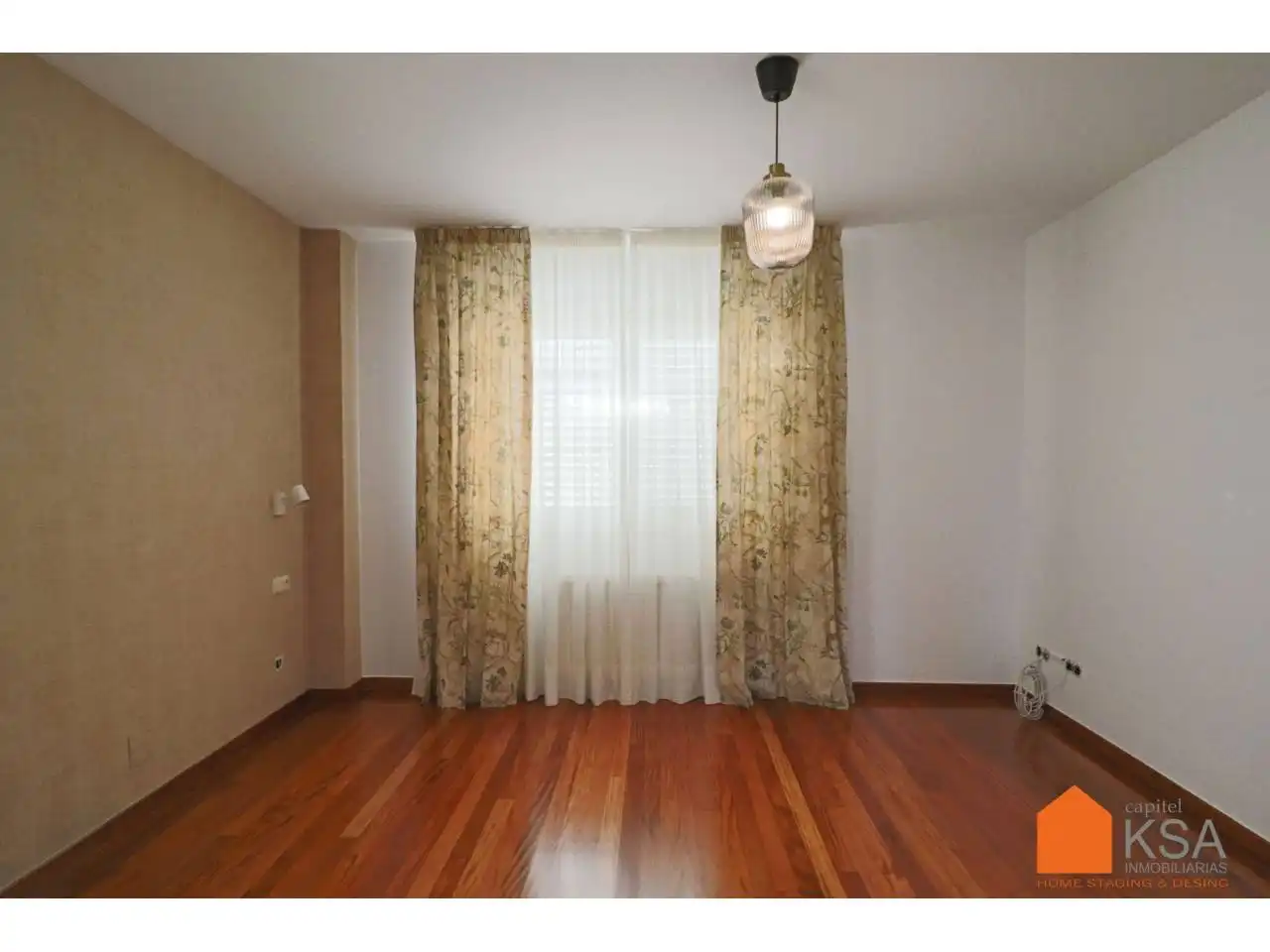 Houses for sale in Calle Piñeiro de Villestro, Parroquias de Santiago