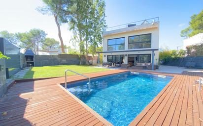 Swimming pool of House or chalet for sale in  Tarragona Capital  with Air Conditioner, Heating and Private garden