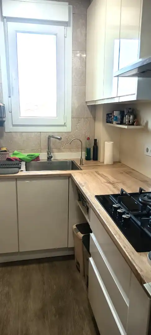 Cuina de Pis en venda en Terrassa amb Aire condicionat, Calefacció i Forn