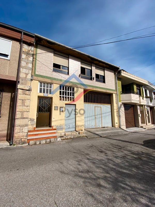 Vista exterior de Casa adosada en venda en Santander amb Calefacció, Jardí privat i Parquet