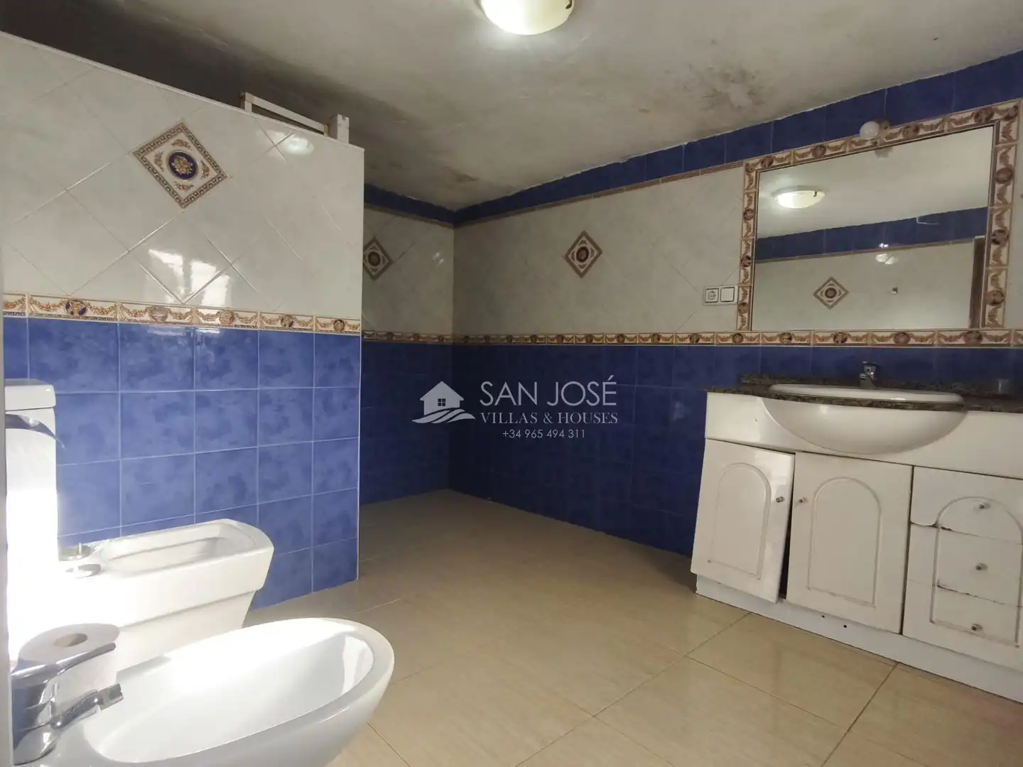 Bany de Casa o xalet en venda en Aspe amb Terrassa i Traster
