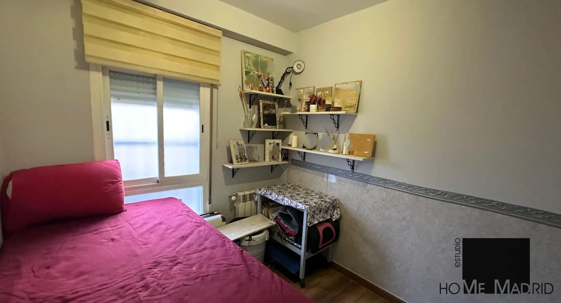 Bedroom of Flat for sale in Madrid  with Air Conditioner and Heating