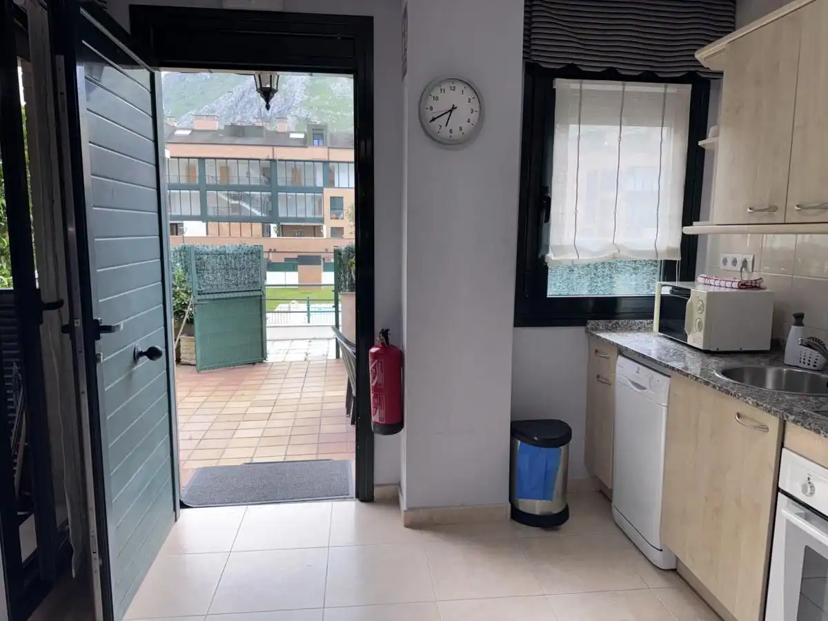 Cocina de Apartamento en venta en Llanes con Calefacción, Terraza y Trastero
