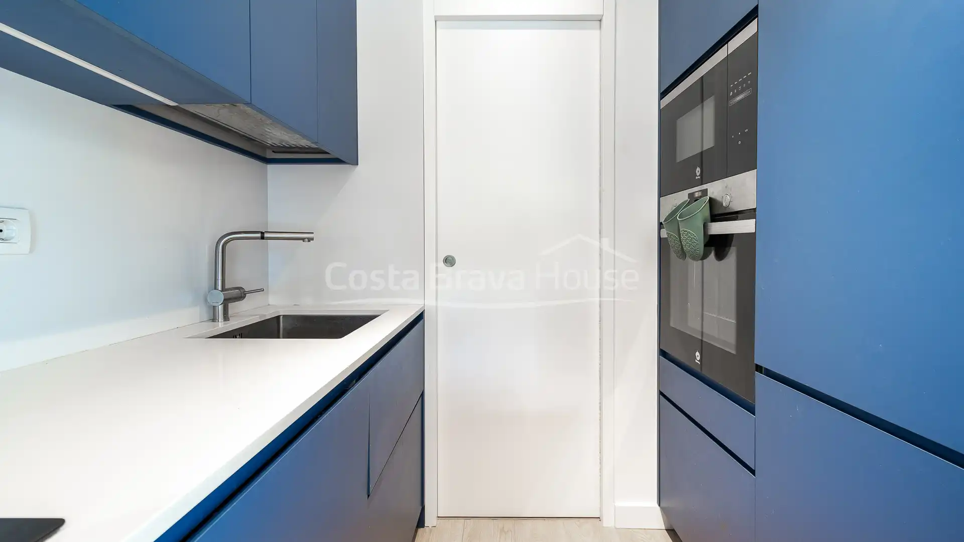 Kitchen of Apartments for sale in Palafrugell  with Air Conditioner, Heating and Parquet flooring