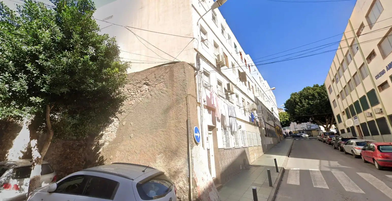 Vista exterior de Piso en venta en Almería