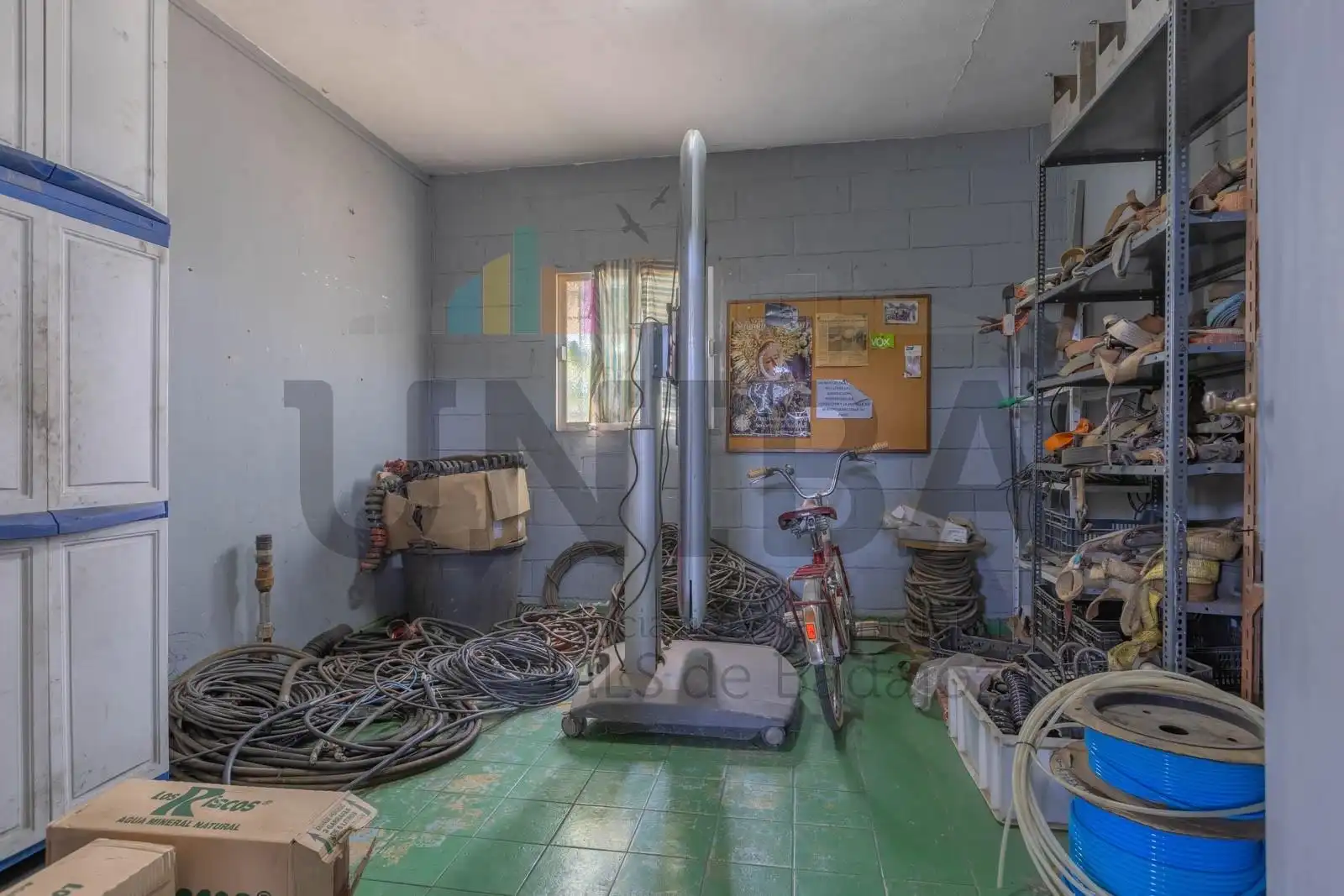 Nau industrial en venda en Badajoz