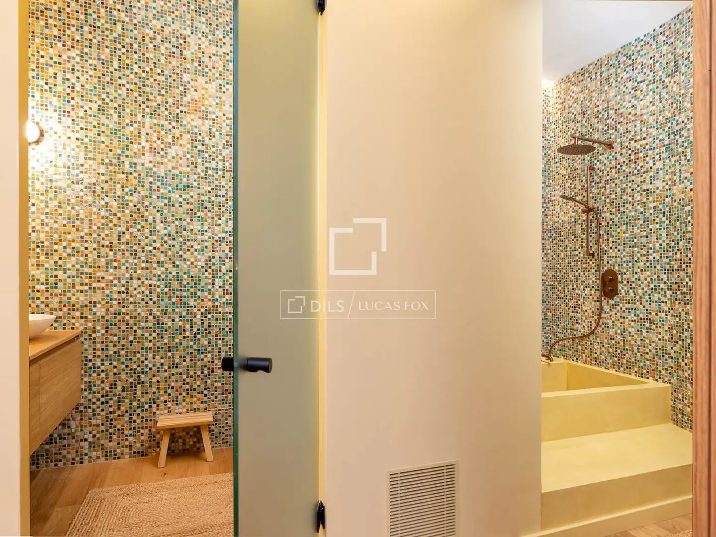 Baño de Piso en venta en Girona con Aire acondicionado y Parquet