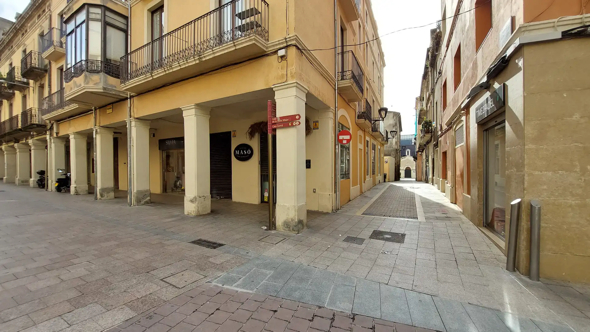 Local comercial de lloguer a Carrer de la Cort, imagen 36