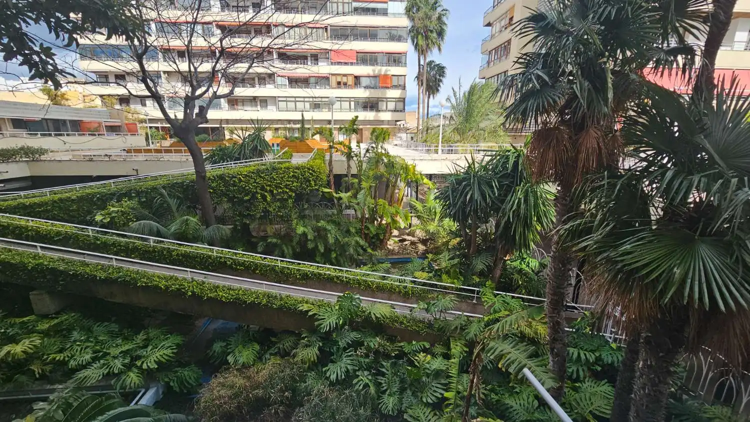 Vista exterior de Apartamento en venta en Torremolinos con Aire acondicionado, Calefacción y Piscina