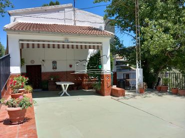 House with pool for sale in Rute