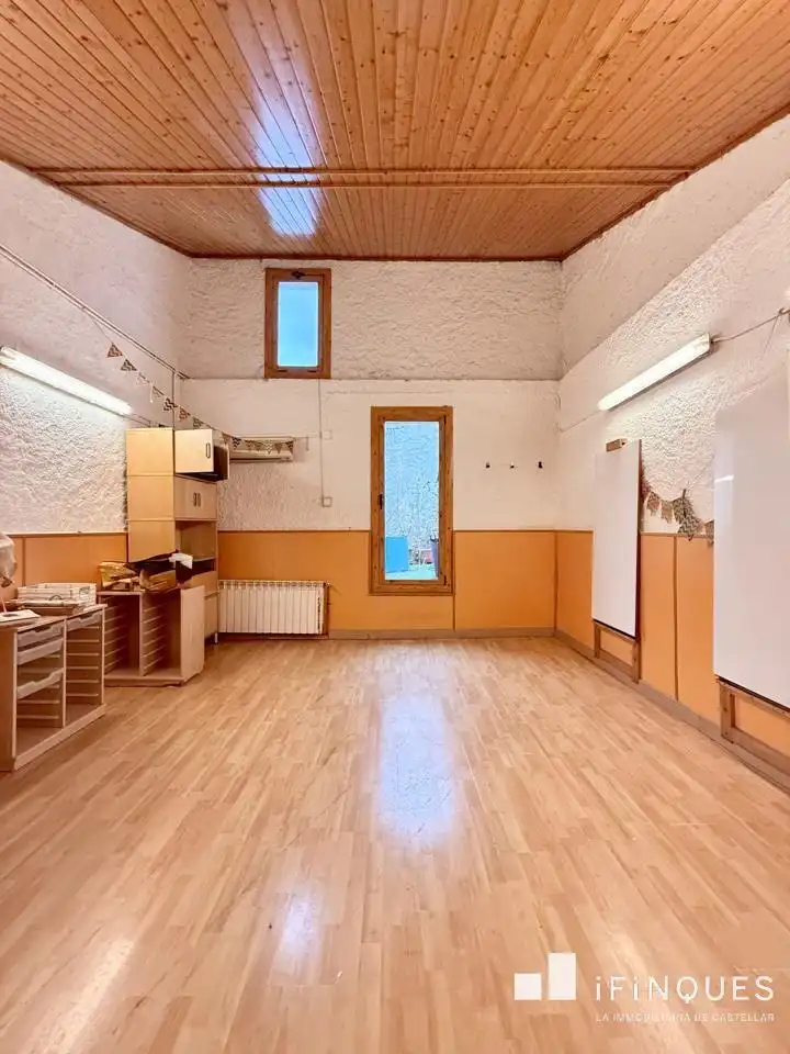 House with garden for sale in Poble, imagen 45