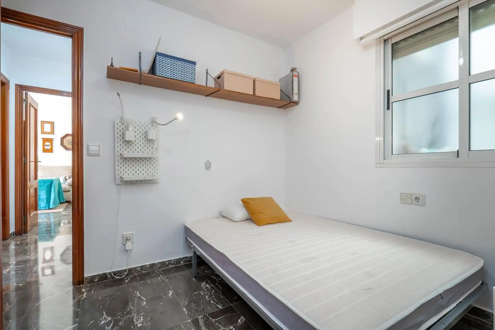 Bedroom of Flat for sale in Granada  with Heating and Furnished