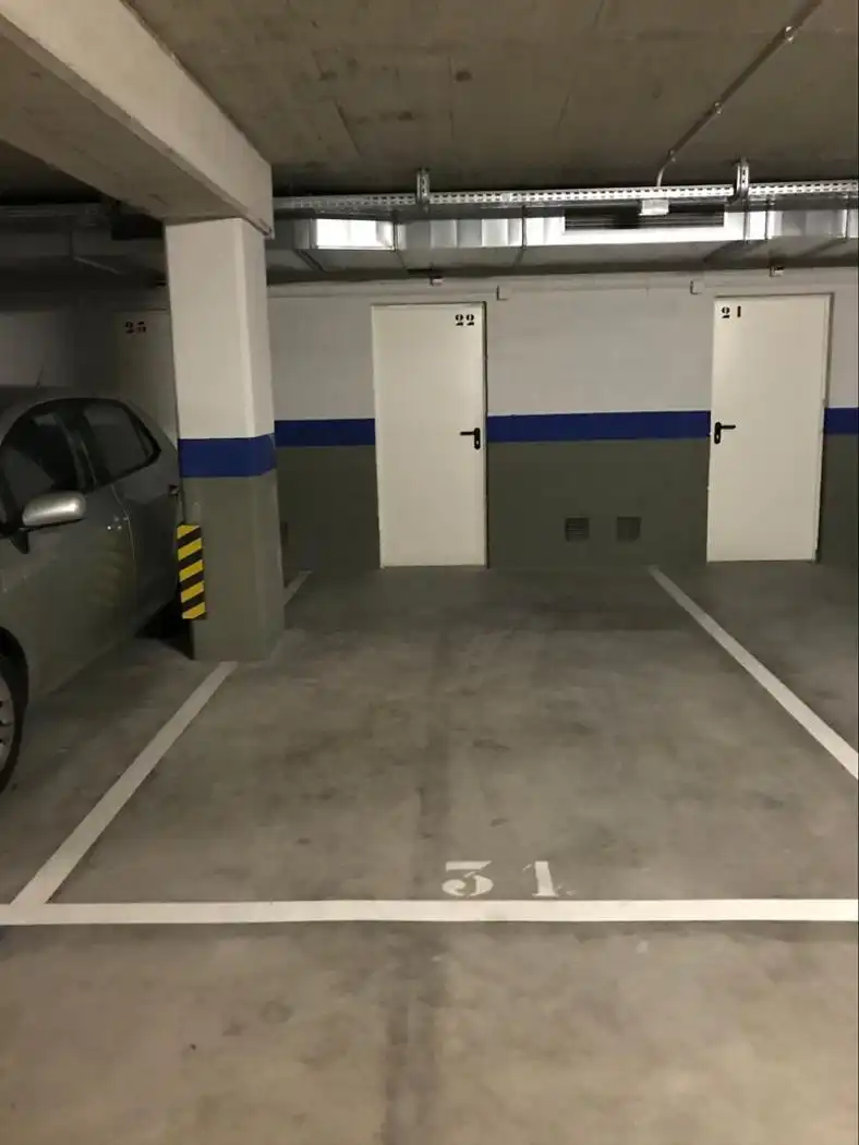 Aparcament de Garatge en venda en Sant Boi de Llobregat