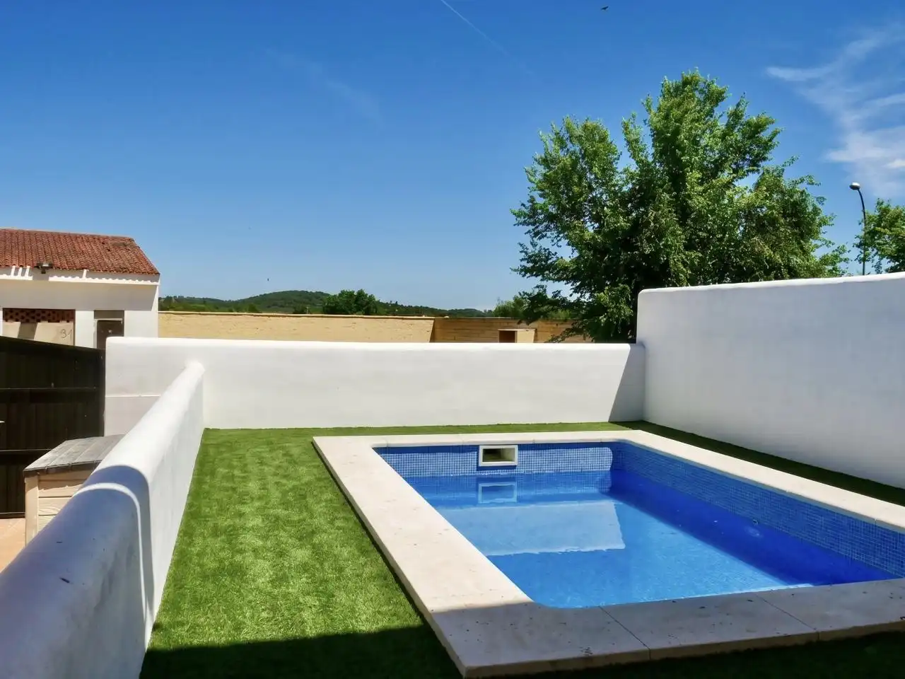 Piscina de Casa adosada en venta en El Ronquillo con Jardín privado, Terraza y Piscina